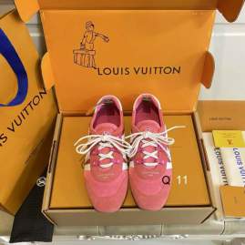 Picture of Louis Vuitton Shoes _SKULVsz35-40Y030112713